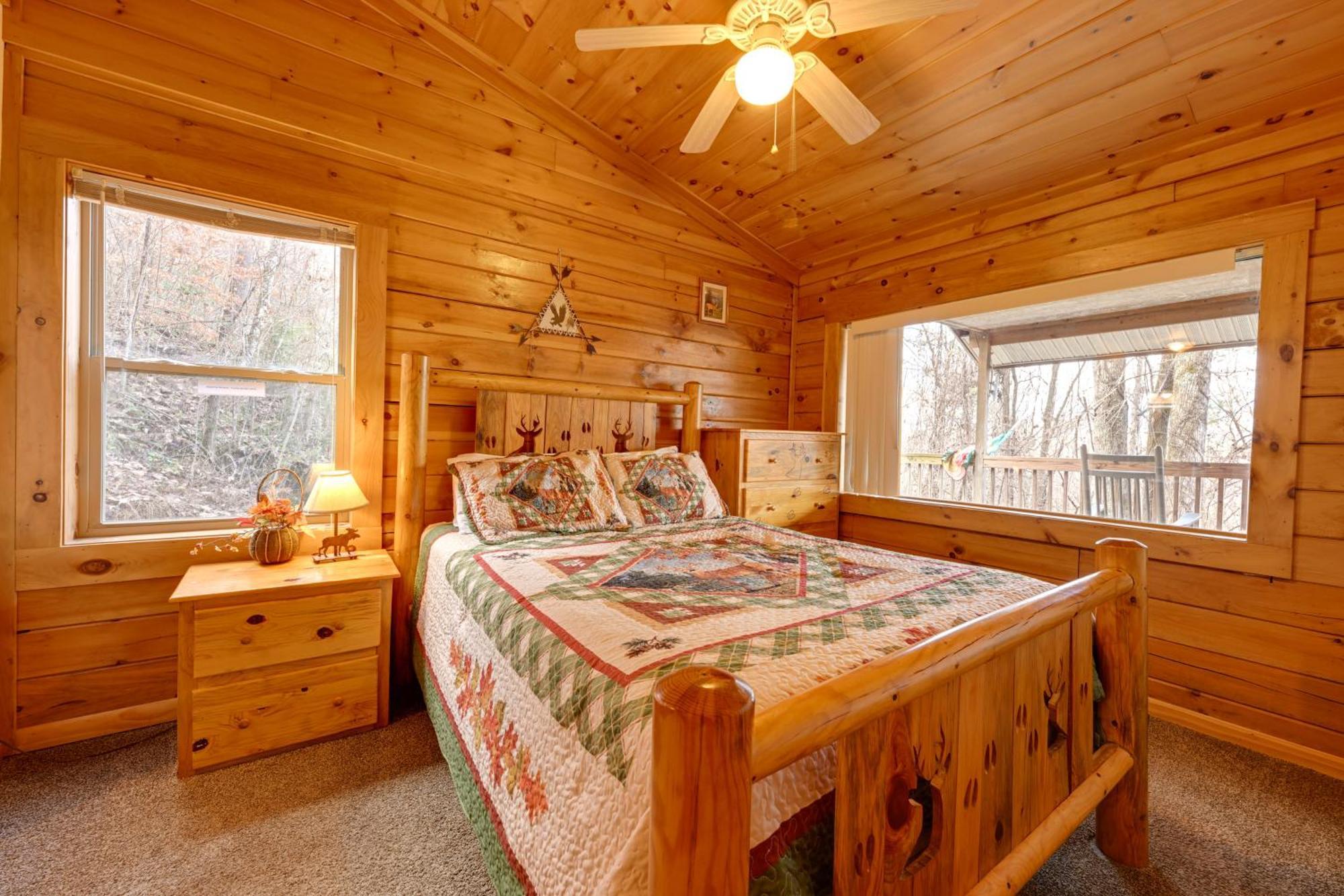 Cozy Deer Glen Cabin With Private Hot Tub And Porch! Bryson City Eksteriør billede