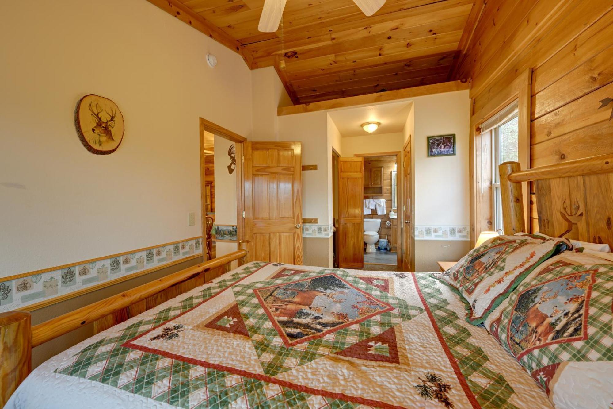 Cozy Deer Glen Cabin With Private Hot Tub And Porch! Bryson City Eksteriør billede