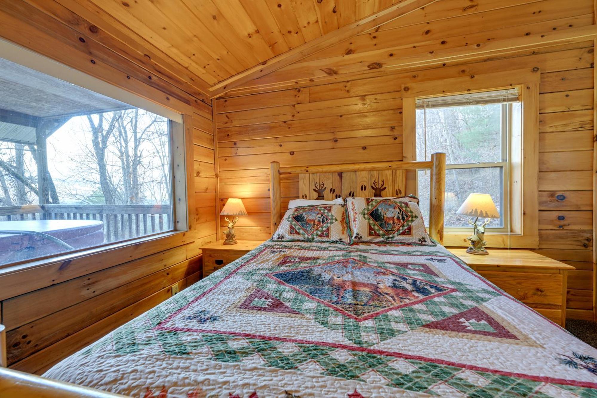Cozy Deer Glen Cabin With Private Hot Tub And Porch! Bryson City Eksteriør billede