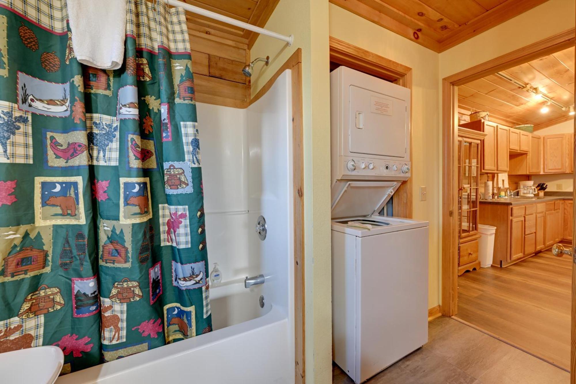 Cozy Deer Glen Cabin With Private Hot Tub And Porch! Bryson City Eksteriør billede