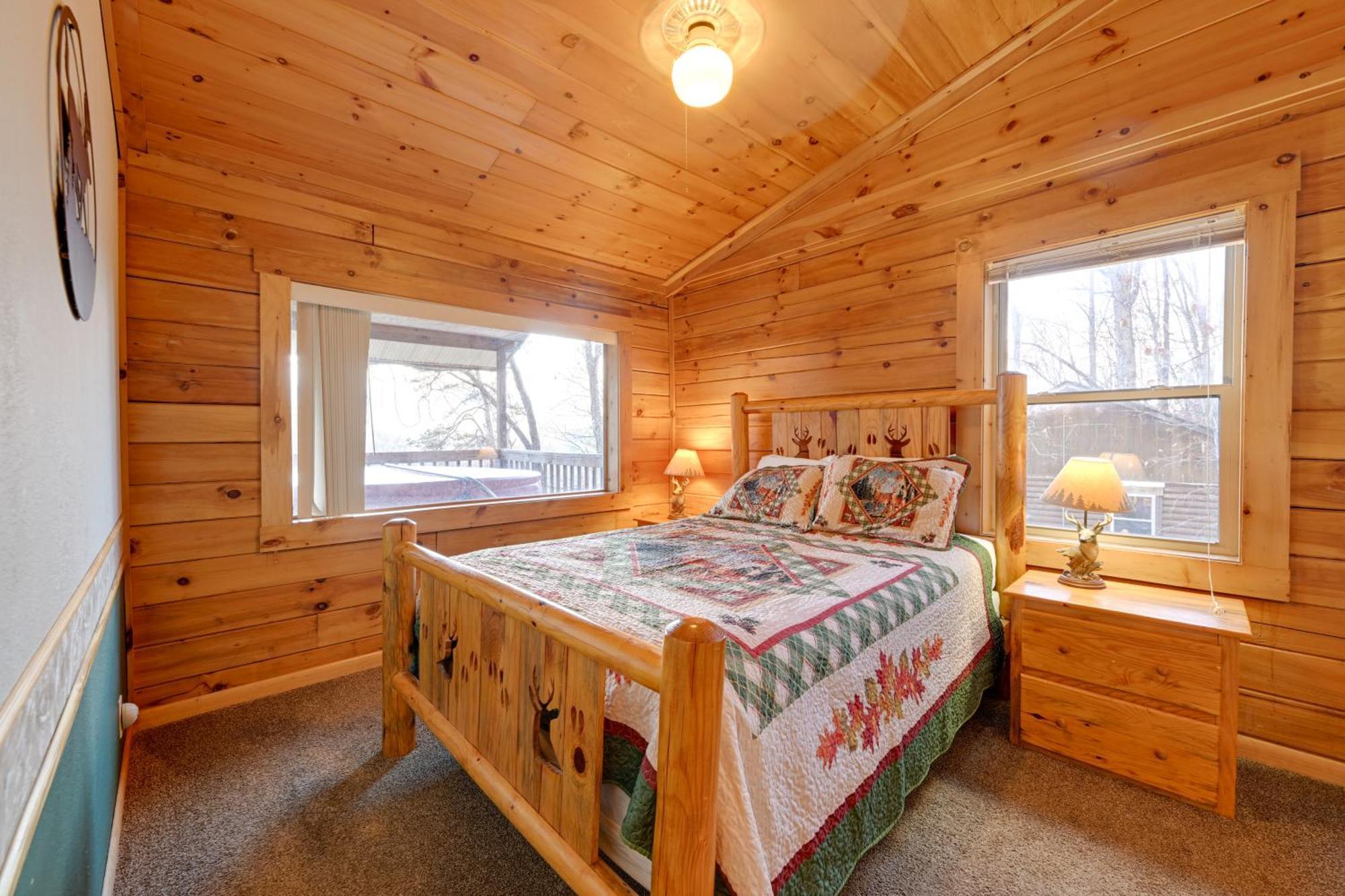 Cozy Deer Glen Cabin With Private Hot Tub And Porch! Bryson City Eksteriør billede
