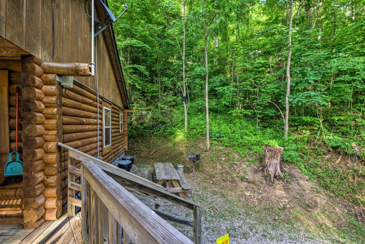 Cozy Deer Glen Cabin With Private Hot Tub And Porch! Bryson City Eksteriør billede