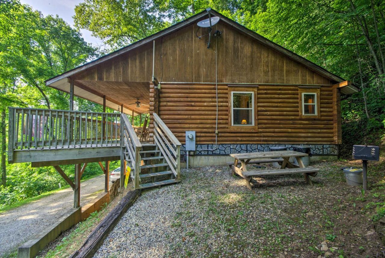 Cozy Deer Glen Cabin With Private Hot Tub And Porch! Bryson City Eksteriør billede